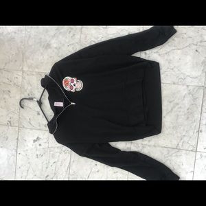 Long sleeve kinda crop top